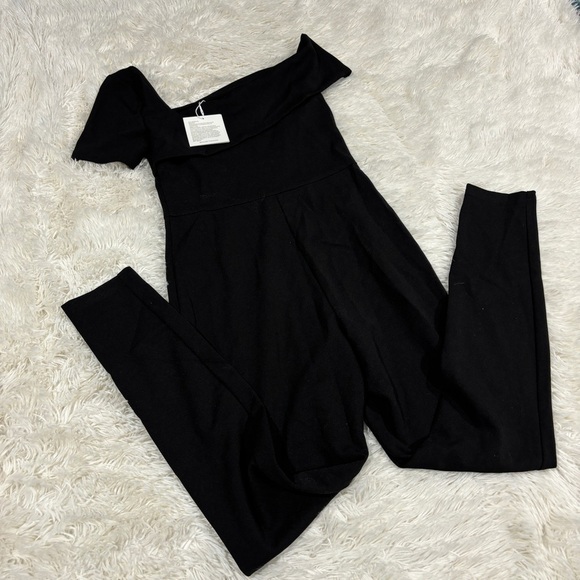 SUGAR POISON Women's Sleeveless Ruffle One Shoulder High Waist Jumpsuit Small - Picture 9 of 10